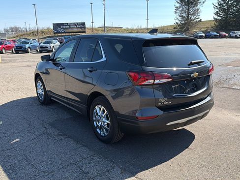 Used 2023 Chevrolet Equinox LT image 6