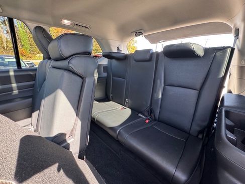 Used 2024 Toyota Grand Highlander XLE image 13