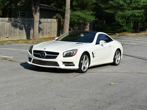 Used 2016 Mercedes-Benz SL 550 image 6