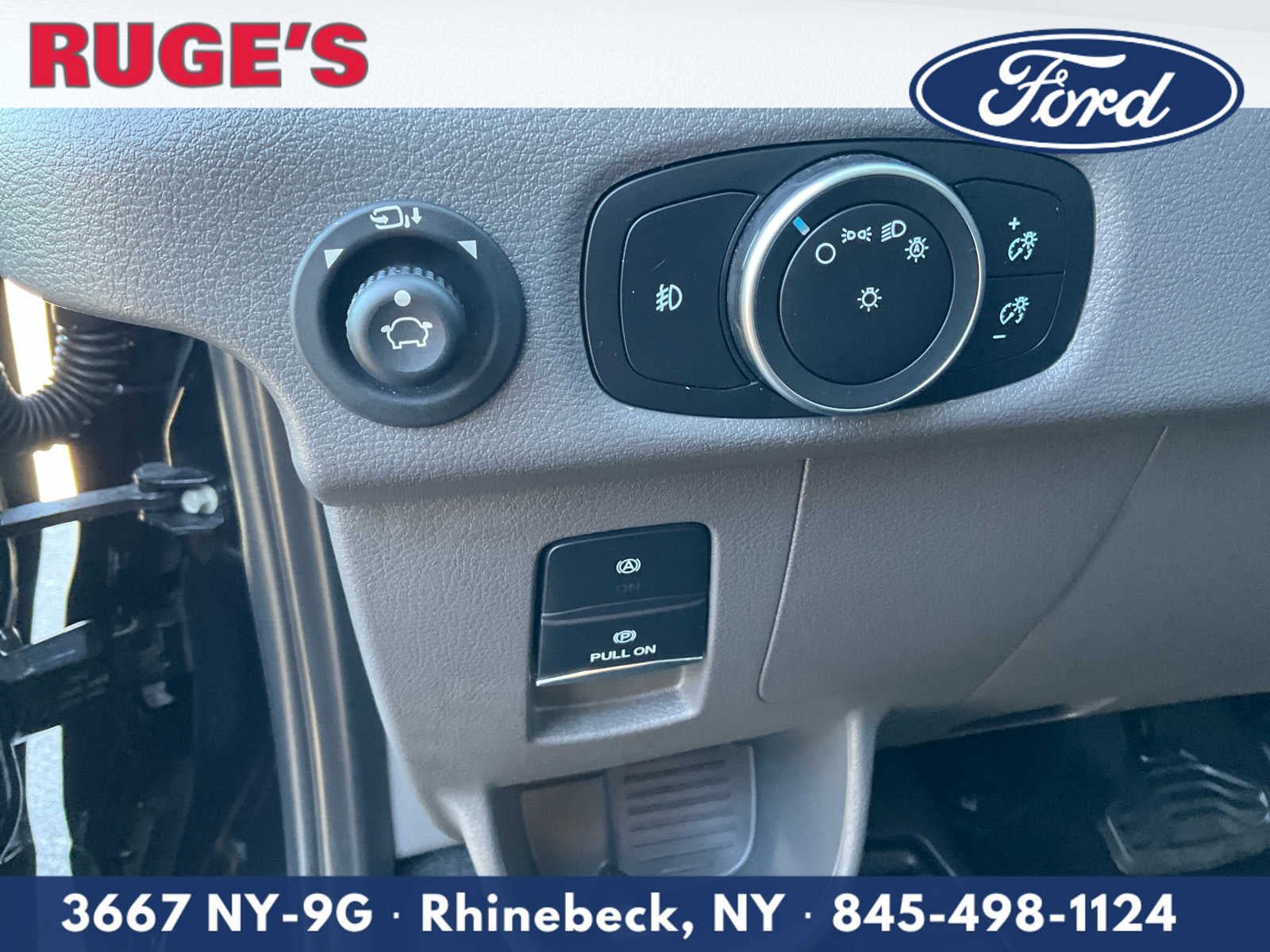 Used 2025 Ford Transit 350 XLT RWD image 19