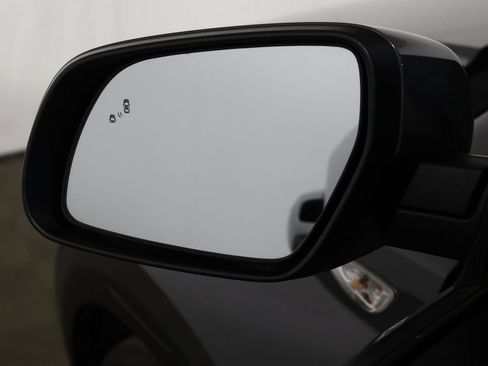 Certified 2024 Hyundai Venue SEL FWD image 31