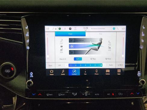 Used 2024 Jeep Wagoneer L Series II w/ Flexible Seating Group image 28