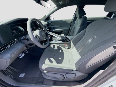 New 2026 Hyundai Elantra Sport FWD image 14