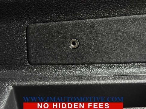 Used 2019 Ford Transit 250 130 Low Roof image 33