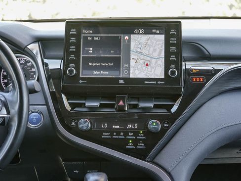 Used 2024 Toyota Camry XLE w/ Navigation Package FWD image 11