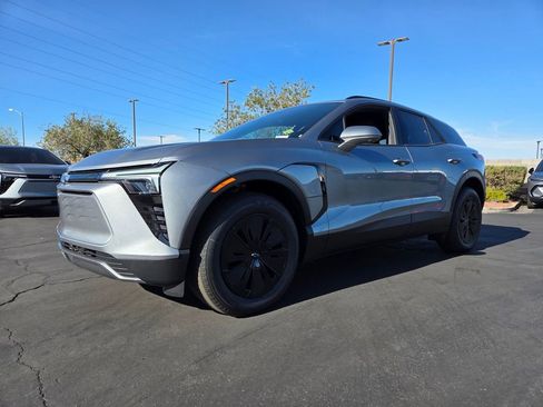 New 2026 Chevrolet Blazer EV LT FWD image 2