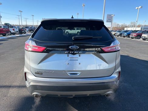 Used 2024 Ford Edge Titanium image 4