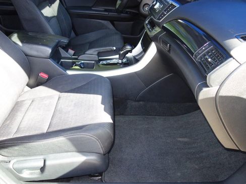 Used 2014 Honda Accord Sport image 20