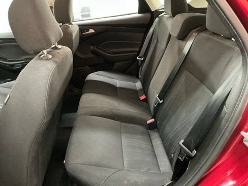 Used 2016 Ford Focus SE FWD image 12