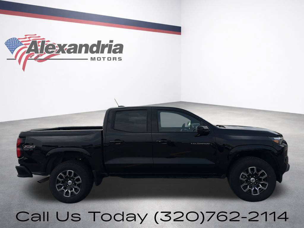 Used 2026 Chevrolet Colorado Z71 AWD/4WD image 5