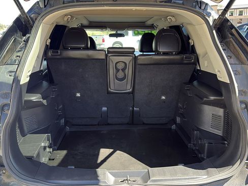 Used 2016 Nissan Rogue SL w/ SL Premium Package FWD image 13