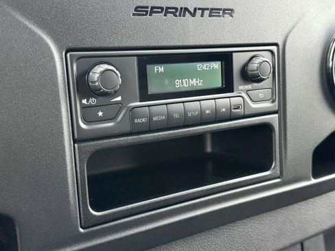 Used 2024 Mercedes-Benz Sprinter 2500 image 23