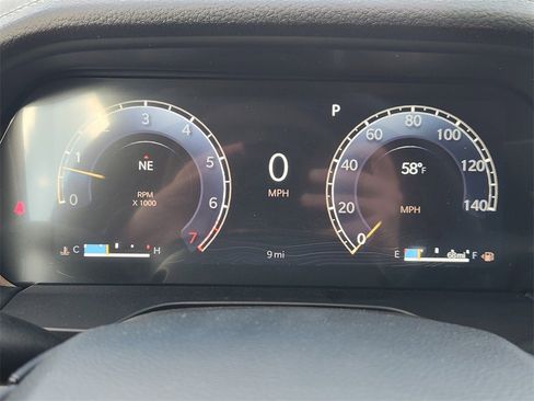 New 2025 Jeep Grand Cherokee Limited image 11