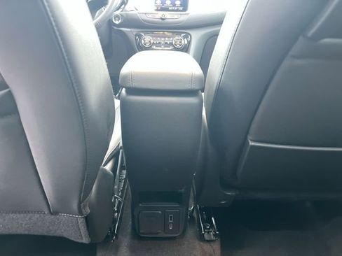 Used 2023 Buick Encore GX Essence w/ Experience Buick Package image 24