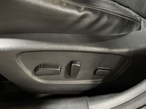 Used 2017 Nissan Rogue SL w/ SL Premium Package image 10