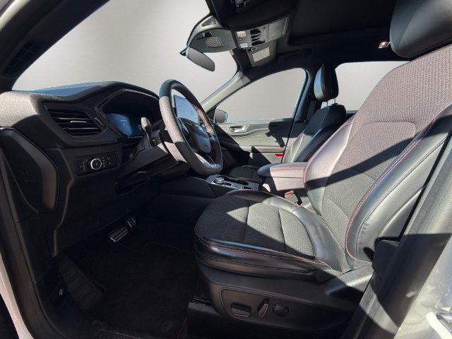 Used 2023 Ford Escape ST-Line Select w/ Tech Pack #2 AWD/4WD image 9