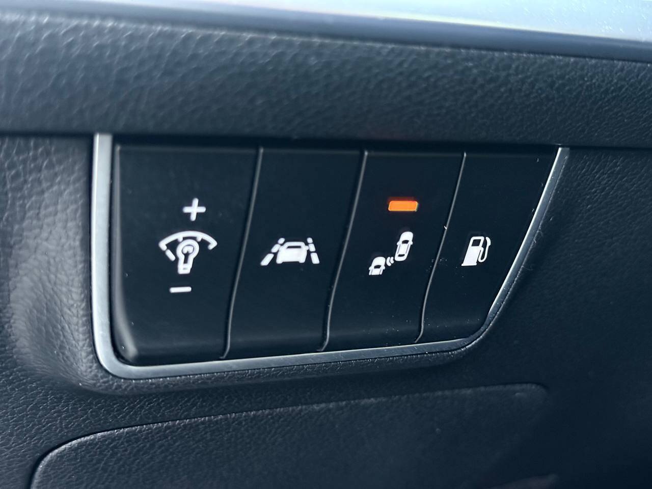 Used 2019 Kia Stinger Premium AWD/4WD image 31