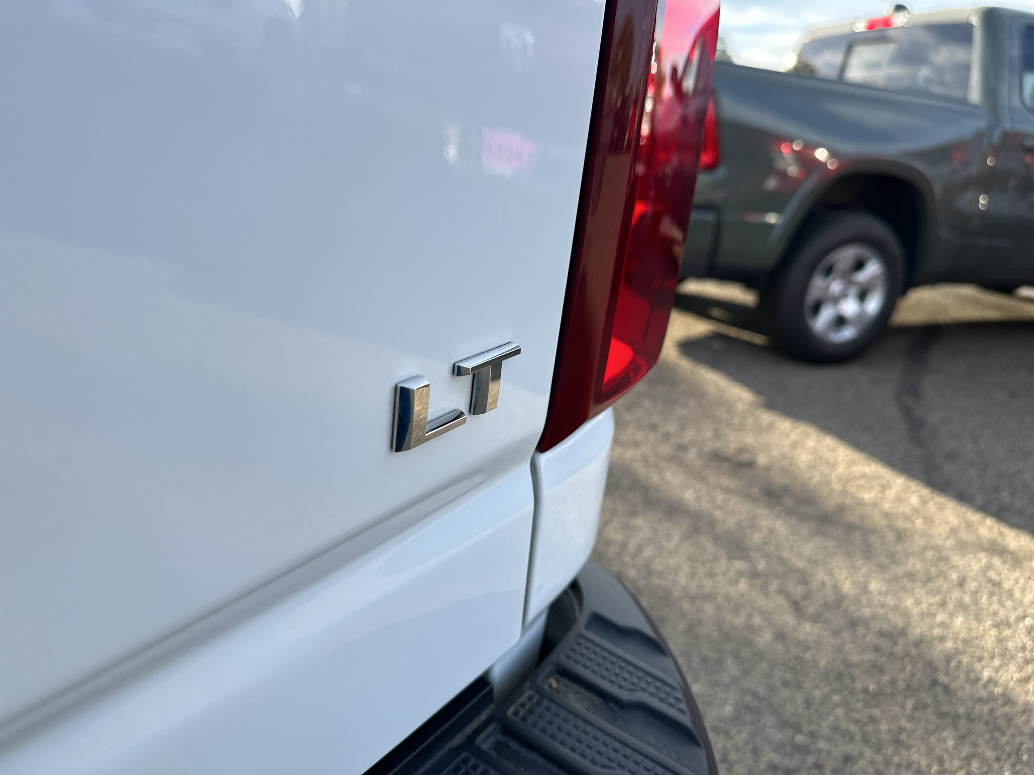 Used 2026 Chevrolet Silverado 3500 LT AWD/4WD image 14