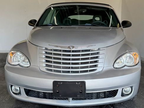 Used 2008 Chrysler PT Cruiser Convertible image 3