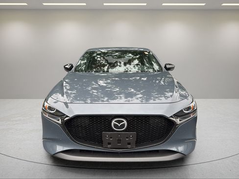 Used 2023 MAZDA MAZDA3 s FWD image 2