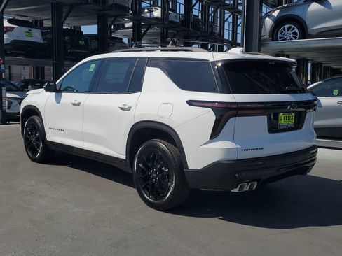New 2026 Chevrolet Traverse LT w/ Midnight/Sport Edition FWD image 5