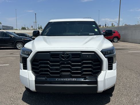 Used 2025 Toyota Tundra Limited w/ TRD Off-Road Package AWD/4WD image 8