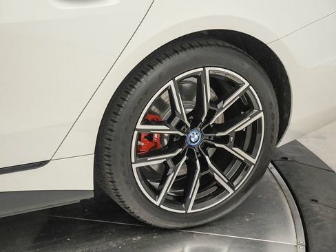 Certified 2023 BMW i4 eDrive40 w/ M Sport Package RWD image 10