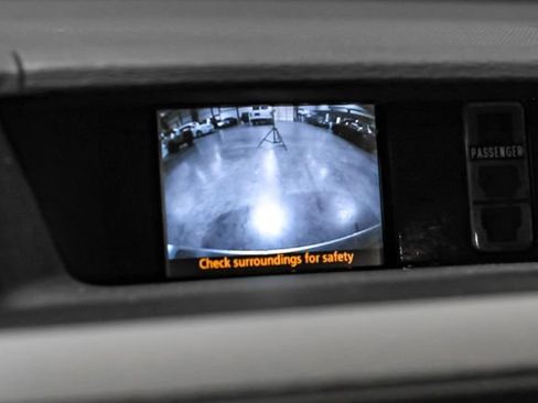 Used 2012 Toyota Sienna LE FWD image 30