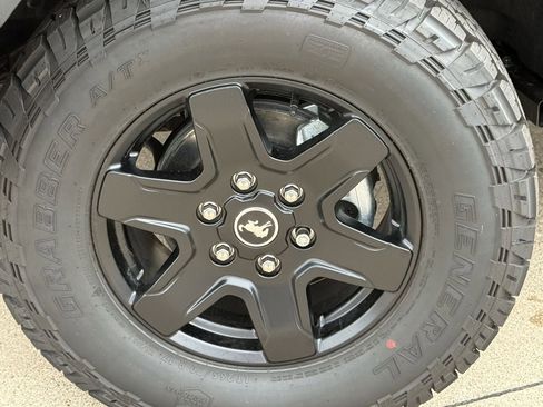 New 2025 Ford Bronco Big Bend w/ Black Diamond Package image 40