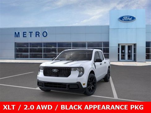 New 2025 Ford Maverick XLT w/ Black Appearance Package image 31