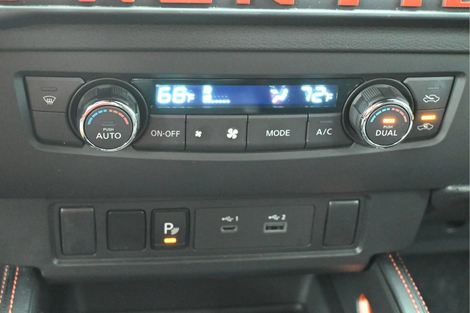 Certified 2025 Nissan Frontier PRO-4X w/ Interior Protection Package AWD/4WD image 18
