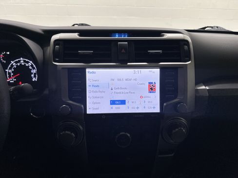 Used 2022 Toyota 4Runner SR5 Premium w/ Moonroof Package image 23