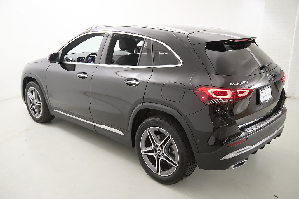 Used 2023 Mercedes-Benz GLA 250 4MATIC image 7