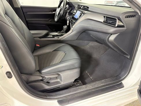 Used 2019 Toyota Camry SE image 13