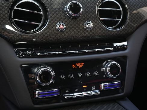 Used 2023 Rolls-Royce Ghost Black Badge image 20