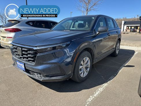 Used 2023 Honda CR-V LX image 1