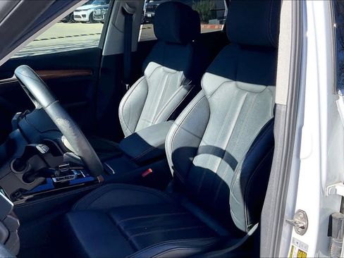 Used 2021 Audi Q5 Prestige w/ Prestige Package image 7