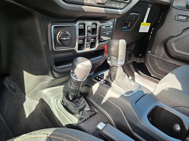 New 2026 Jeep Gladiator Sport AWD/4WD image 16