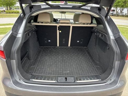 Used 2020 Jaguar F-PACE Premium AWD/4WD image 8