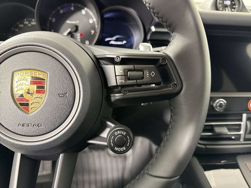 Certified 2026 Porsche Macan Turbo AWD/4WD image 39