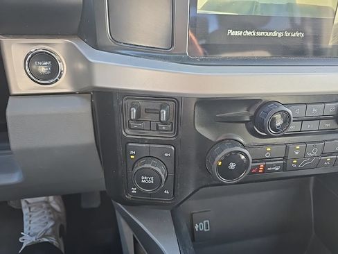 Used 2023 Ford F250 XLT w/ XLT Premium Package AWD/4WD image 23