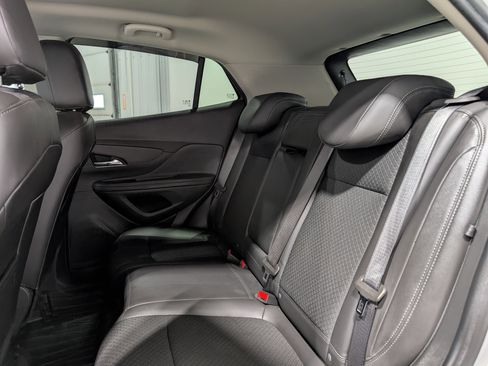 Used 2022 Buick Encore Preferred w/ Safety Package image 11