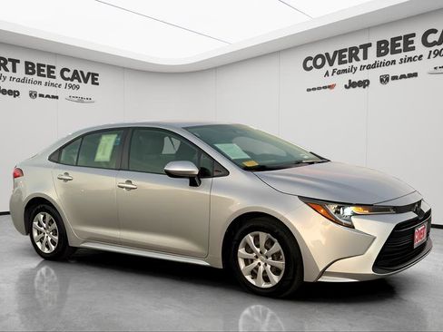 Used 2023 Toyota Corolla LE image 1