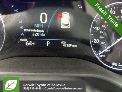 Used 2023 Toyota Sienna Platinum AWD/4WD image 13