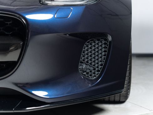 Used 2018 Jaguar F-TYPE Coupe RWD image 35