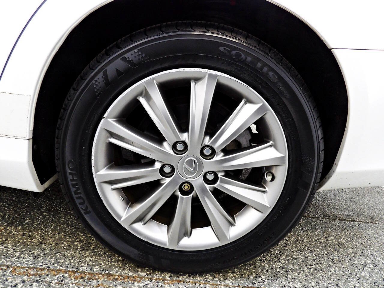 Used 2012 Lexus ES 350 w/ Touring Special Edition FWD image 20