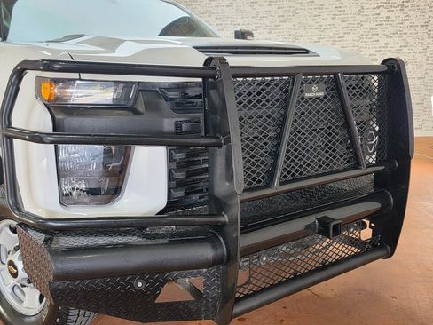 Used 2023 Chevrolet Silverado 2500 W/T w/ WT Safety Package image 4