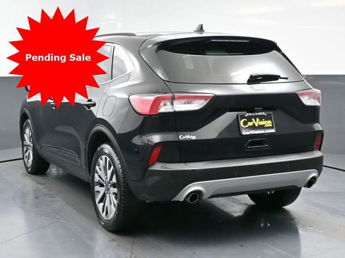 Used 2022 Ford Escape Titanium image 7