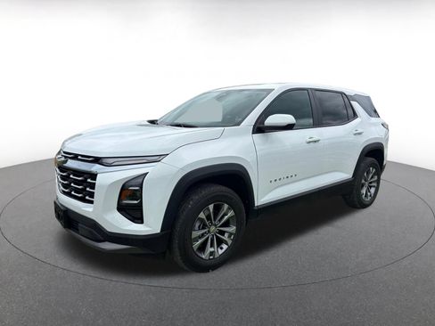 Used 2025 Chevrolet Equinox LT FWD image 4