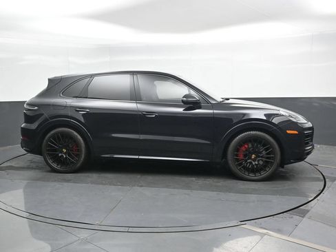 Used 2021 Porsche Cayenne GTS AWD/4WD image 3